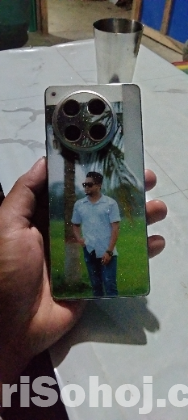 Tecno camon 30